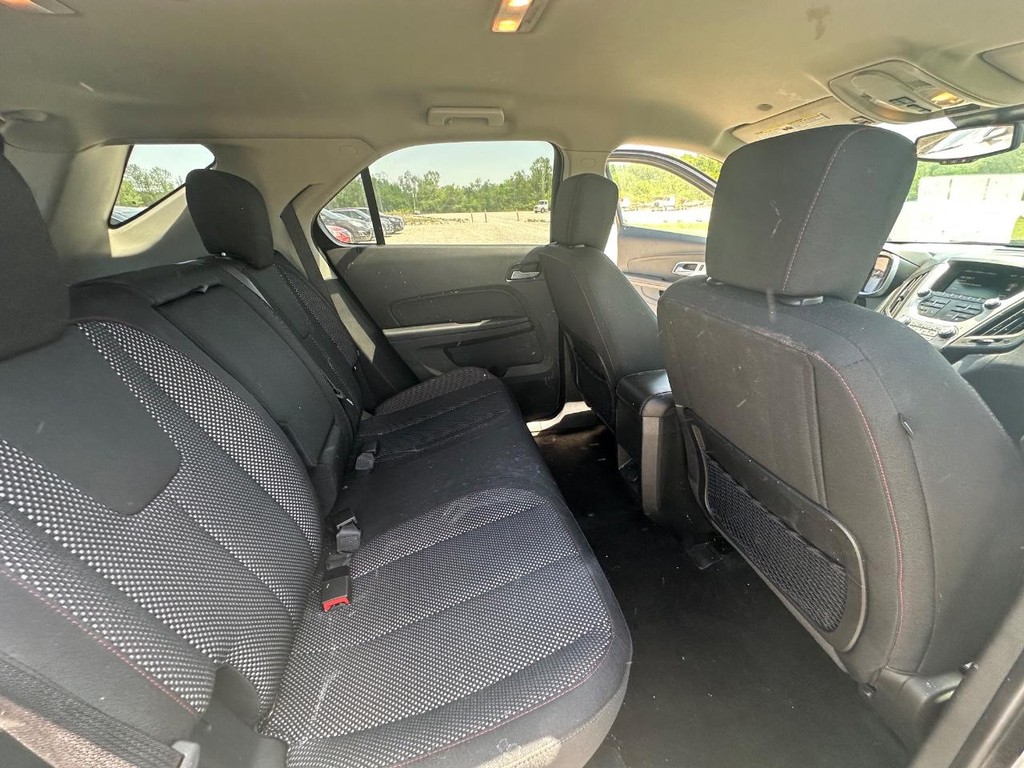 Chevrolet Equinox Vehicle Full-screen Gallery Image 10
