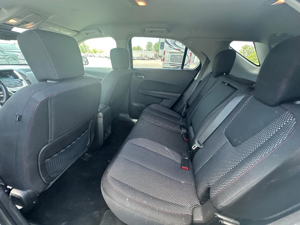 Chevrolet Equinox Vehicle Full-screen Gallery Image 11