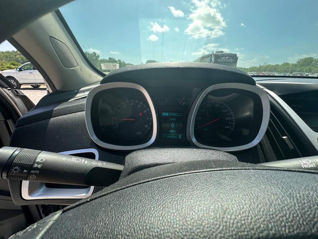 Chevrolet Equinox Vehicle Full-screen Gallery Image 13