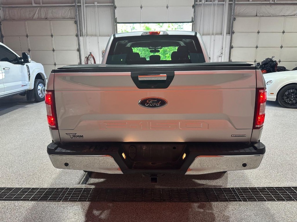 Ford F-150 Vehicle Full-screen Gallery Image 6
