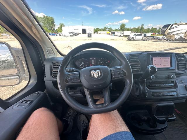 Ram ProMaster Cargo Van Vehicle Full-screen Gallery Image 16