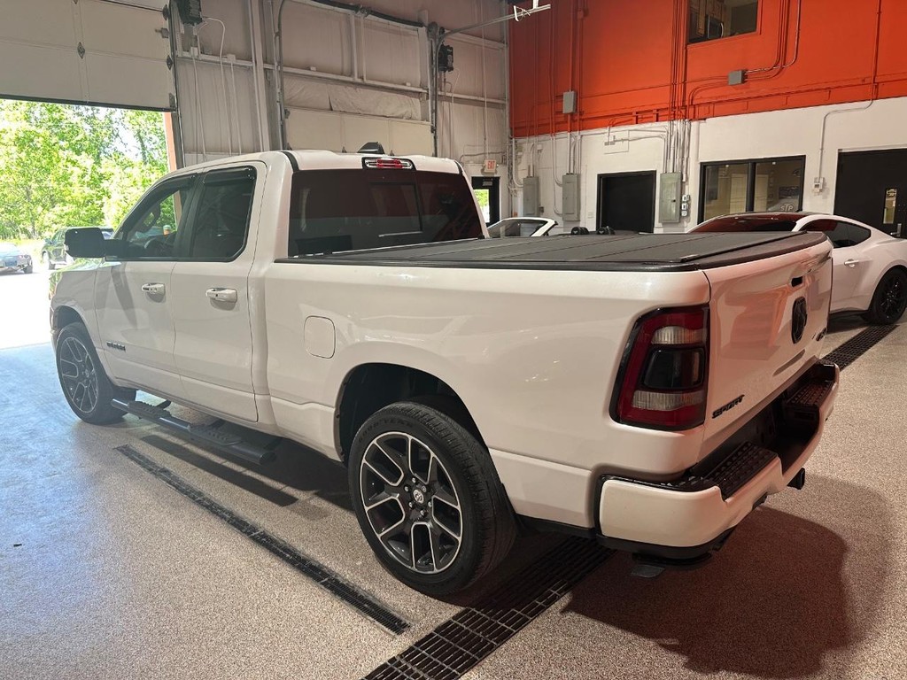 Ram 1500 Vehicle Full-screen Gallery Image 5