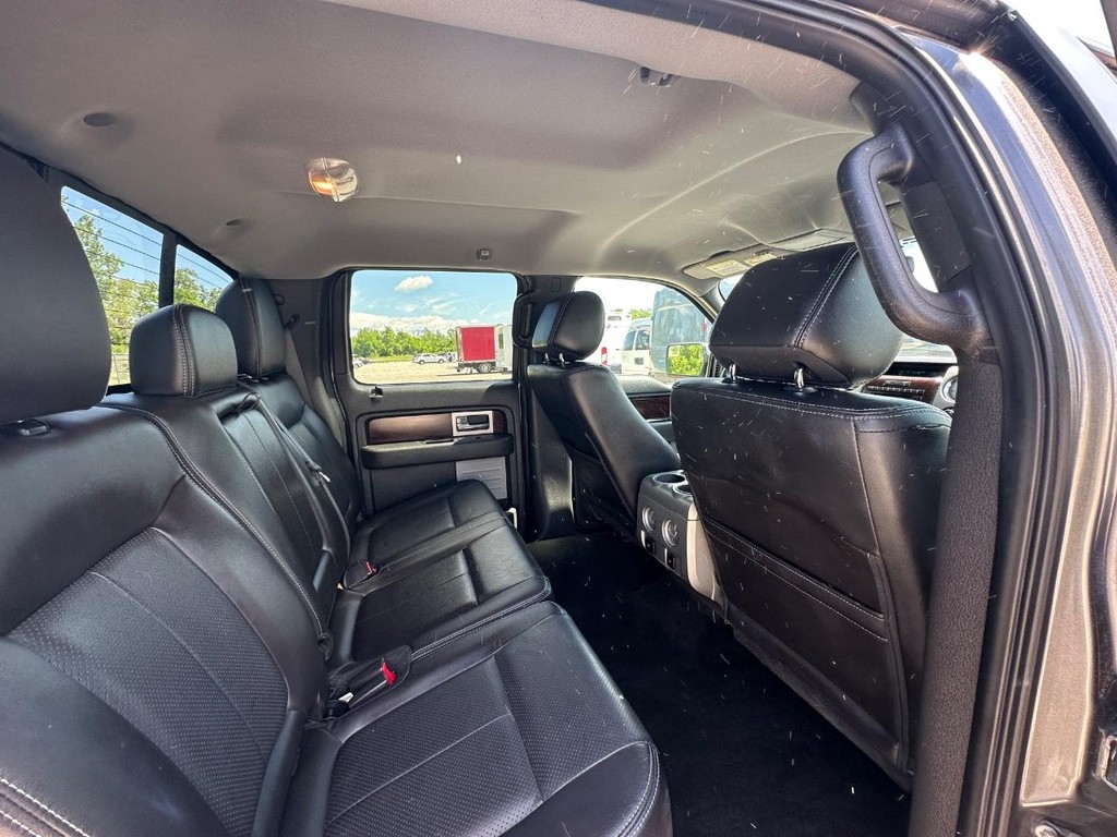 Ford F-150 Vehicle Full-screen Gallery Image 12