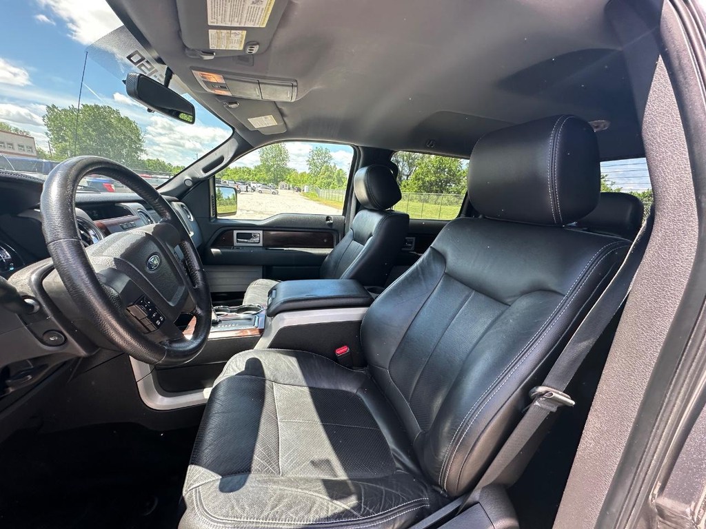Ford F-150 Vehicle Full-screen Gallery Image 15