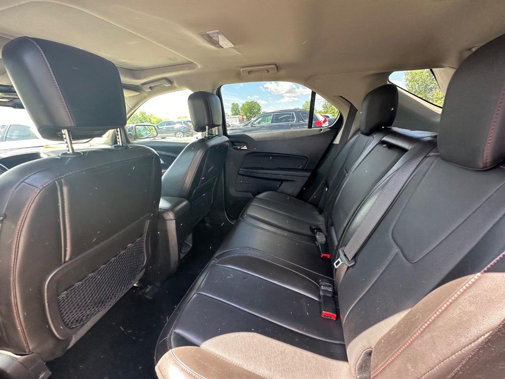 Chevrolet Equinox Vehicle Full-screen Gallery Image 13