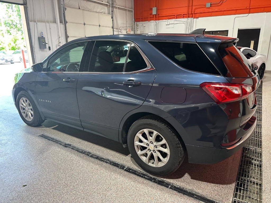 Chevrolet Equinox Vehicle Full-screen Gallery Image 4