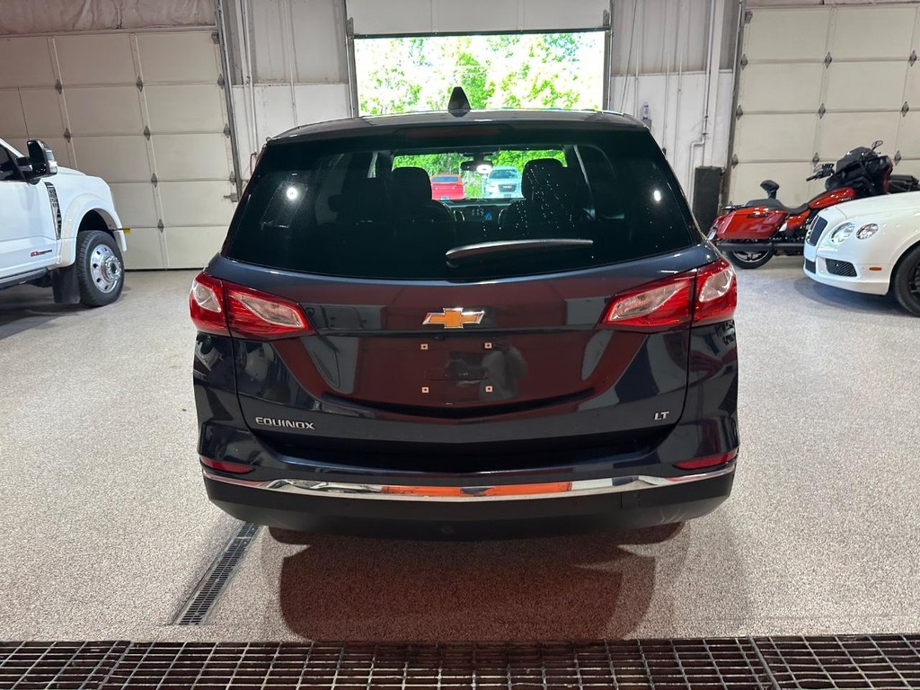 Chevrolet Equinox Vehicle Full-screen Gallery Image 6