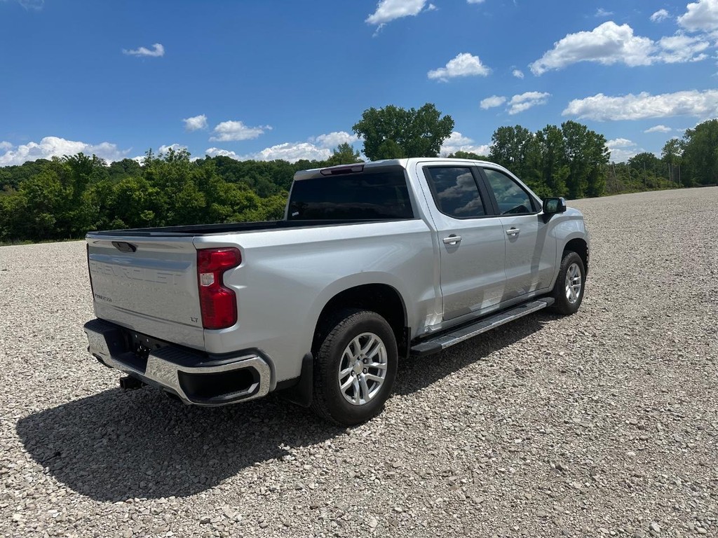 Chevrolet Silverado 1500 Vehicle Full-screen Gallery Image 3