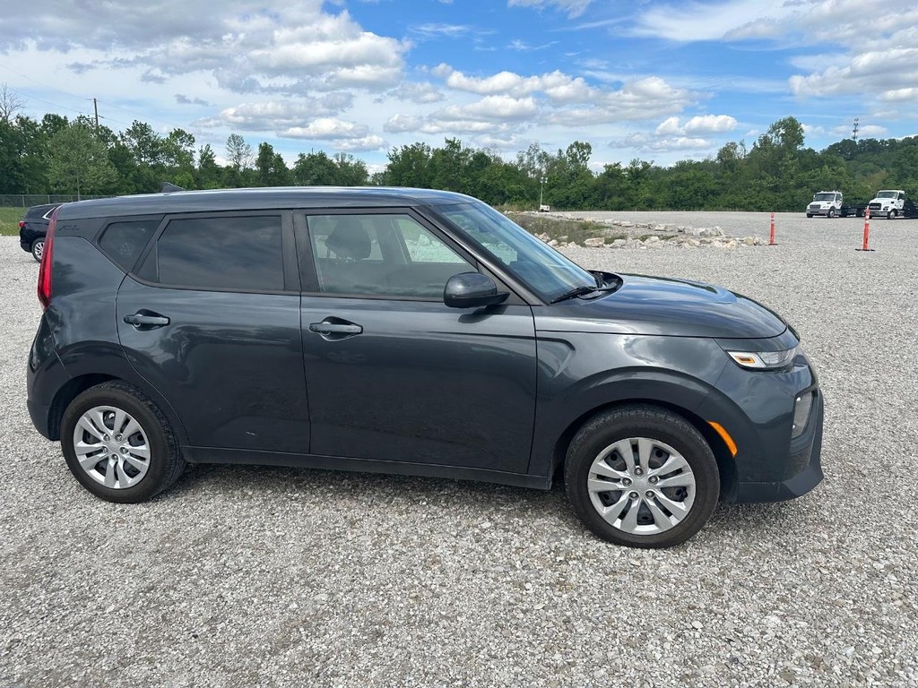 Kia Soul Vehicle Full-screen Gallery Image 4