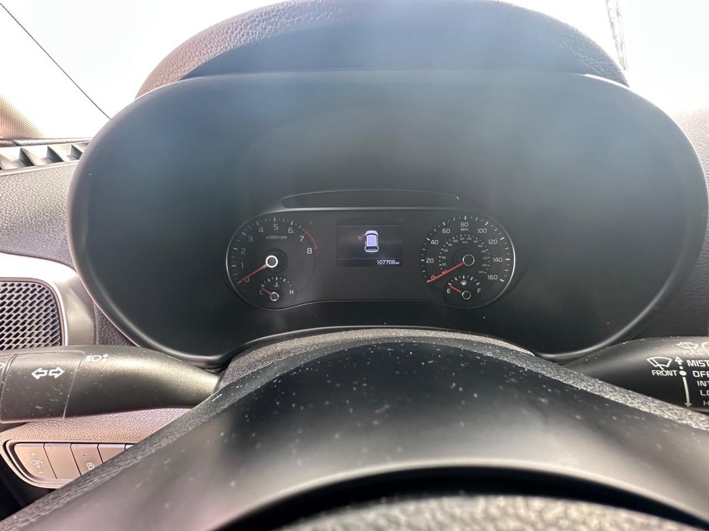 Kia Soul Vehicle Full-screen Gallery Image 18
