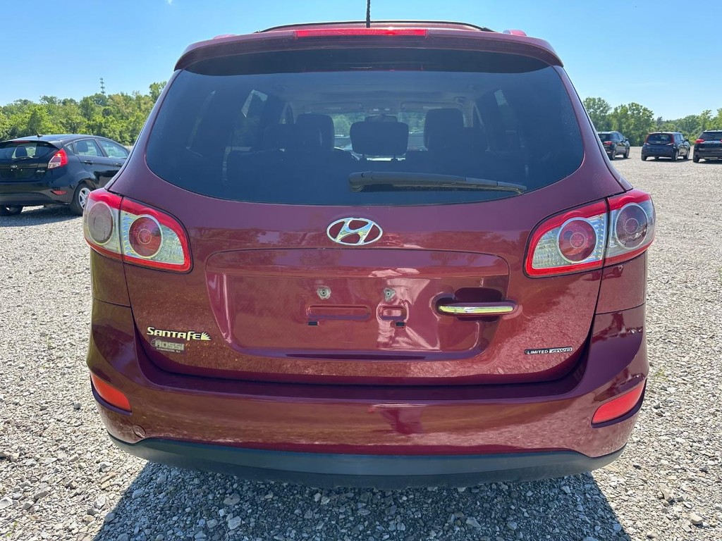 Hyundai Santa Fe Vehicle Full-screen Gallery Image 4