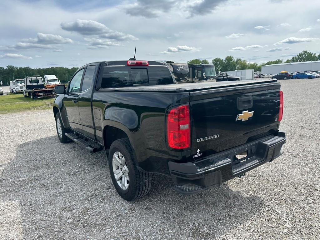Chevrolet Colorado Vehicle Full-screen Gallery Image 06