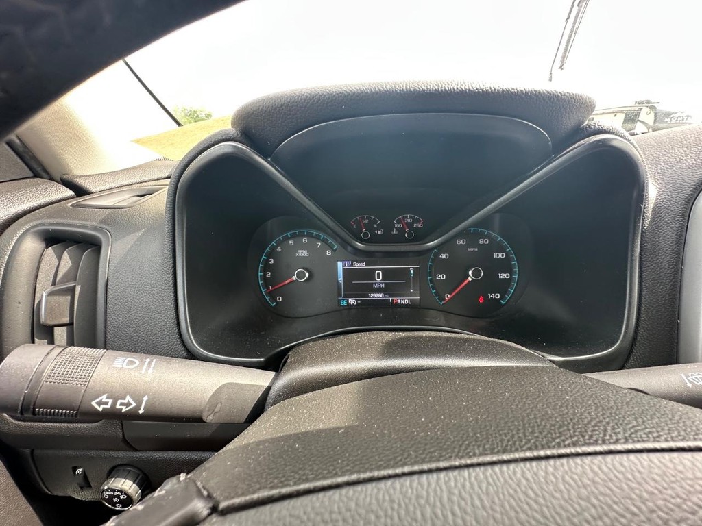 Chevrolet Colorado Vehicle Full-screen Gallery Image 19