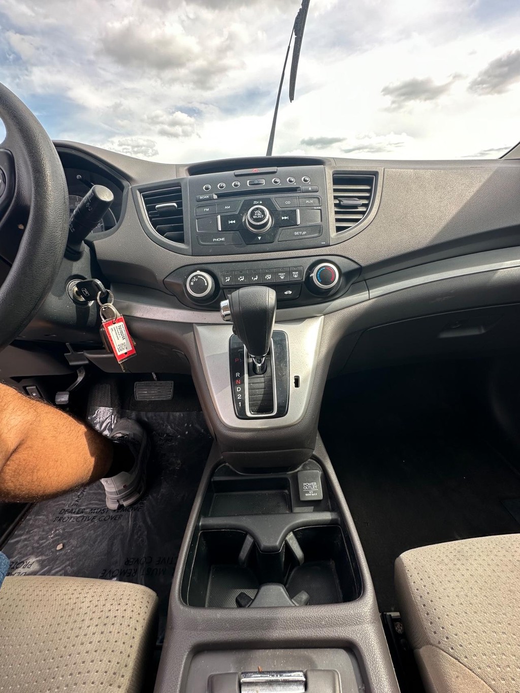 Honda CR-V Vehicle Full-screen Gallery Image 18