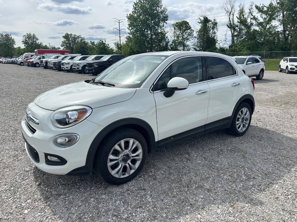 FIAT 500X Vehicle Full-screen Gallery Image 7