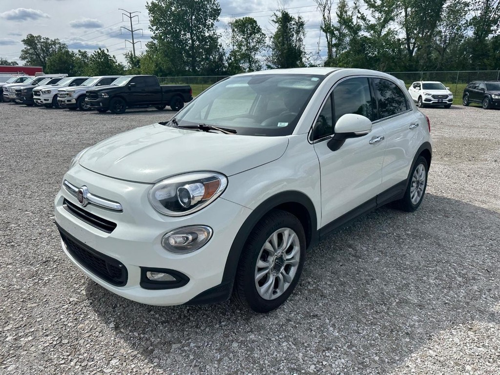 FIAT 500X Vehicle Full-screen Gallery Image 12
