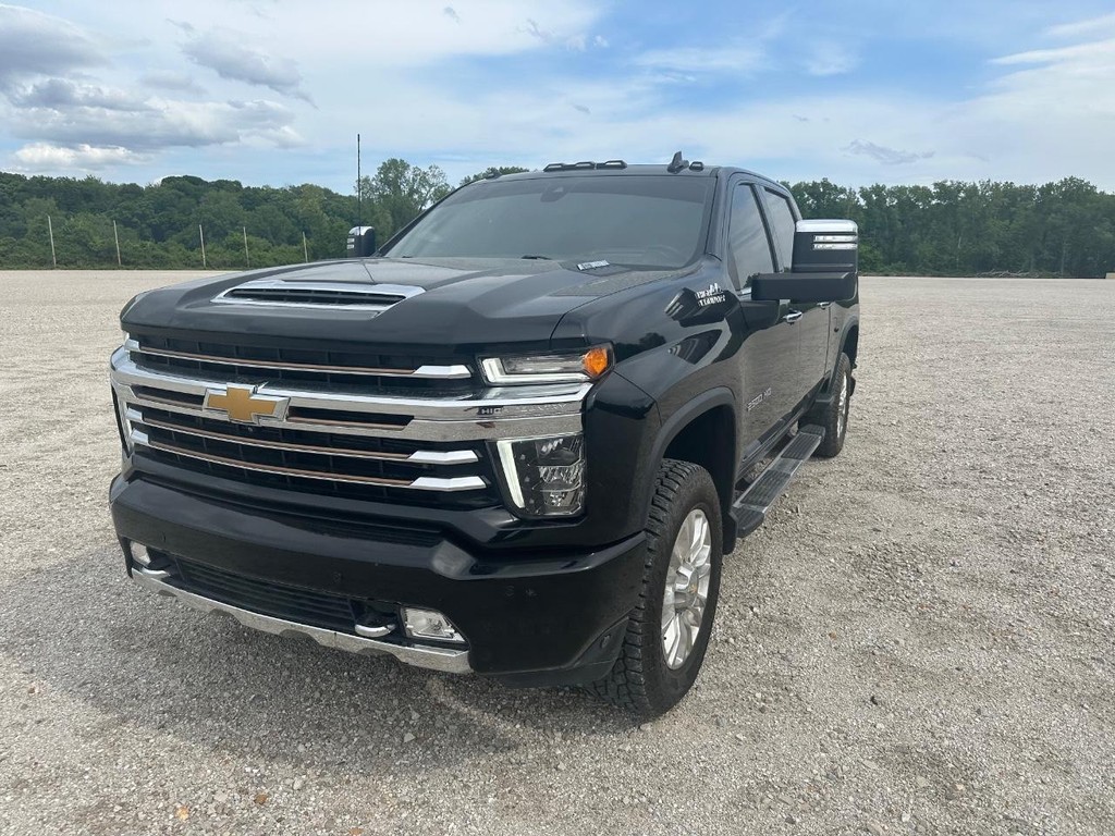 Chevrolet Silverado 2500HD Vehicle Full-screen Gallery Image 16
