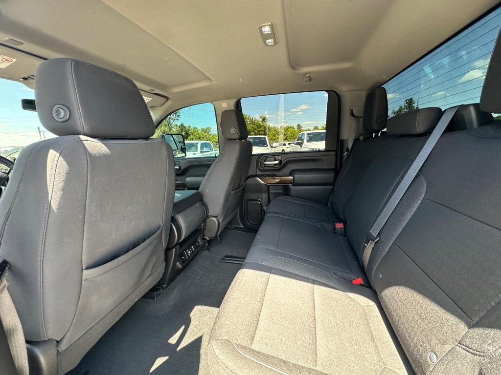 GMC Sierra 2500HD Vehicle Full-screen Gallery Image 12