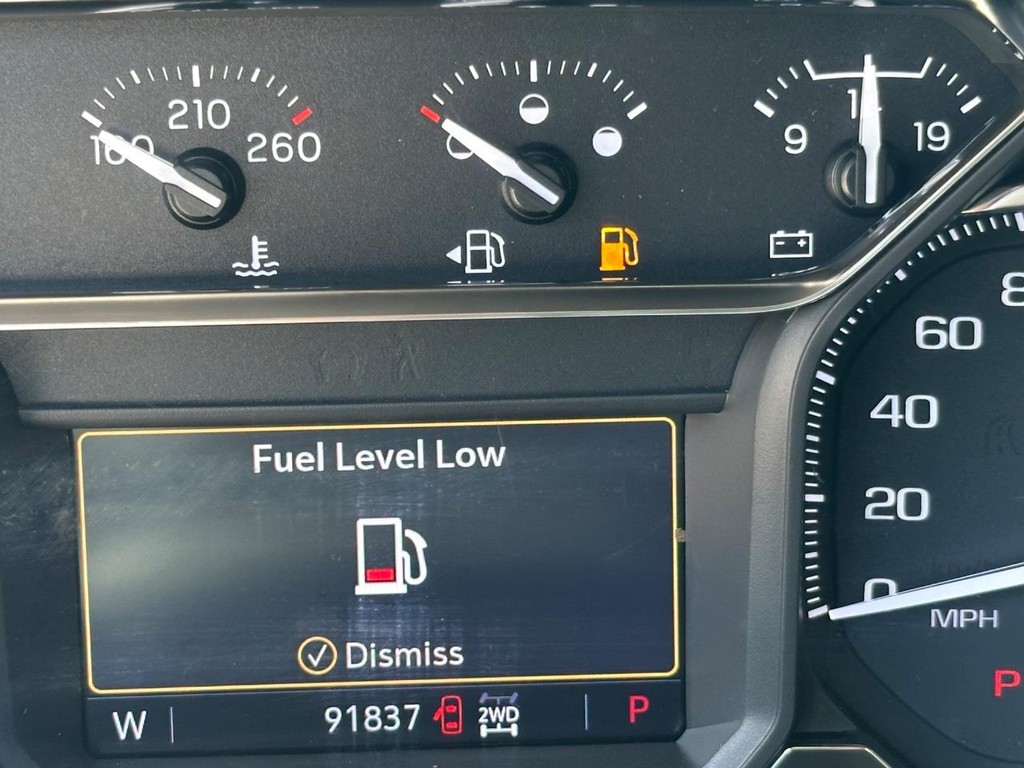 GMC Sierra 2500HD Vehicle Full-screen Gallery Image 21