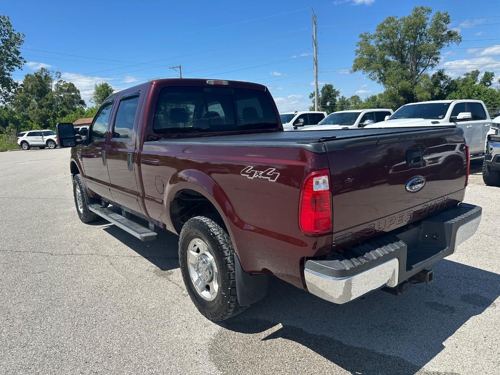 Ford Super Duty F-250 SRW Vehicle Full-screen Gallery Image 7