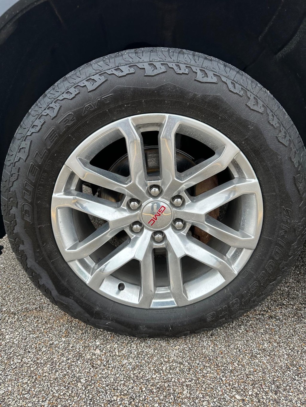 GMC Sierra 1500 Vehicle Full-screen Gallery Image 9
