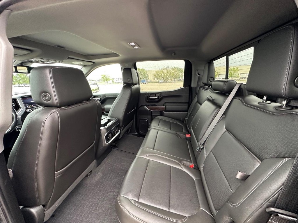 GMC Sierra 1500 Vehicle Full-screen Gallery Image 12