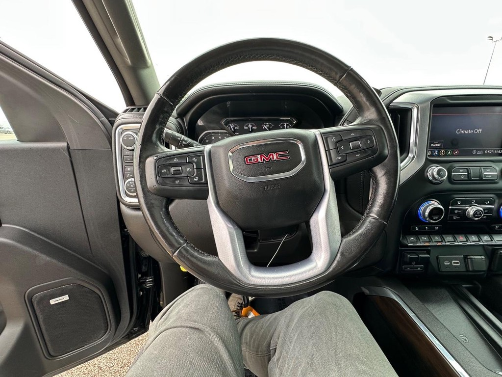 GMC Sierra 1500 Vehicle Full-screen Gallery Image 22