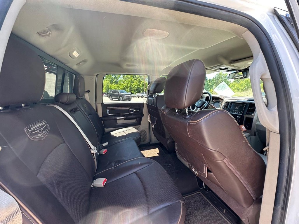 Ram 1500 Vehicle Full-screen Gallery Image 22
