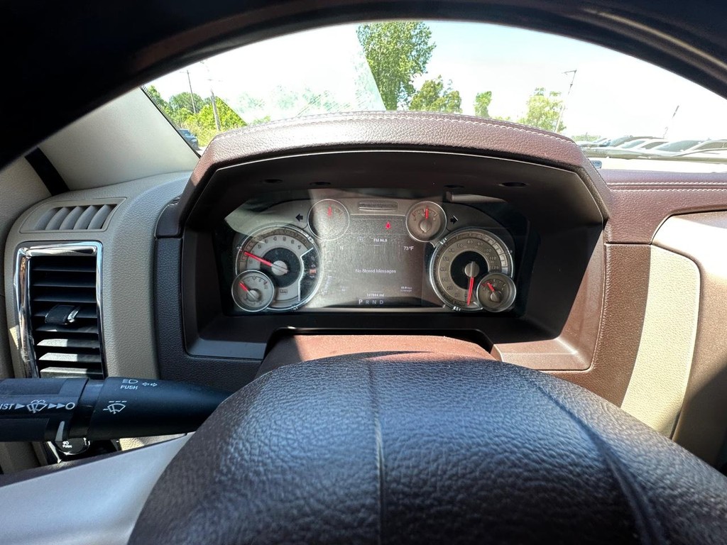 Ram 1500 Vehicle Full-screen Gallery Image 25