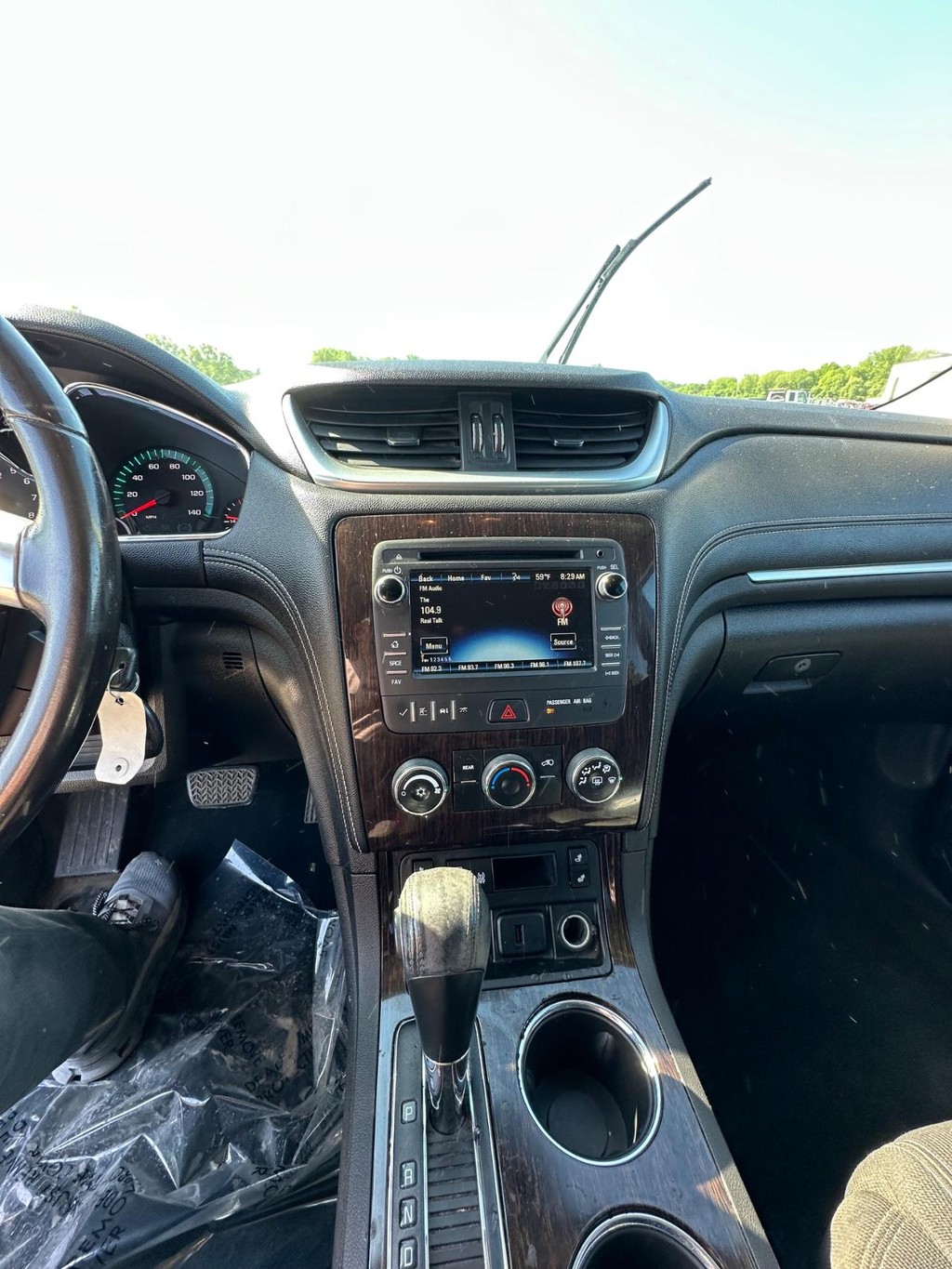 Chevrolet Traverse Vehicle Full-screen Gallery Image 15
