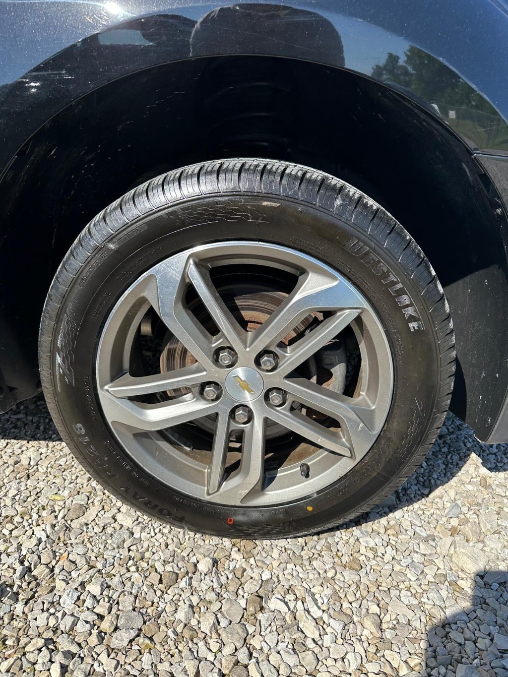 Chevrolet Equinox Vehicle Full-screen Gallery Image 10