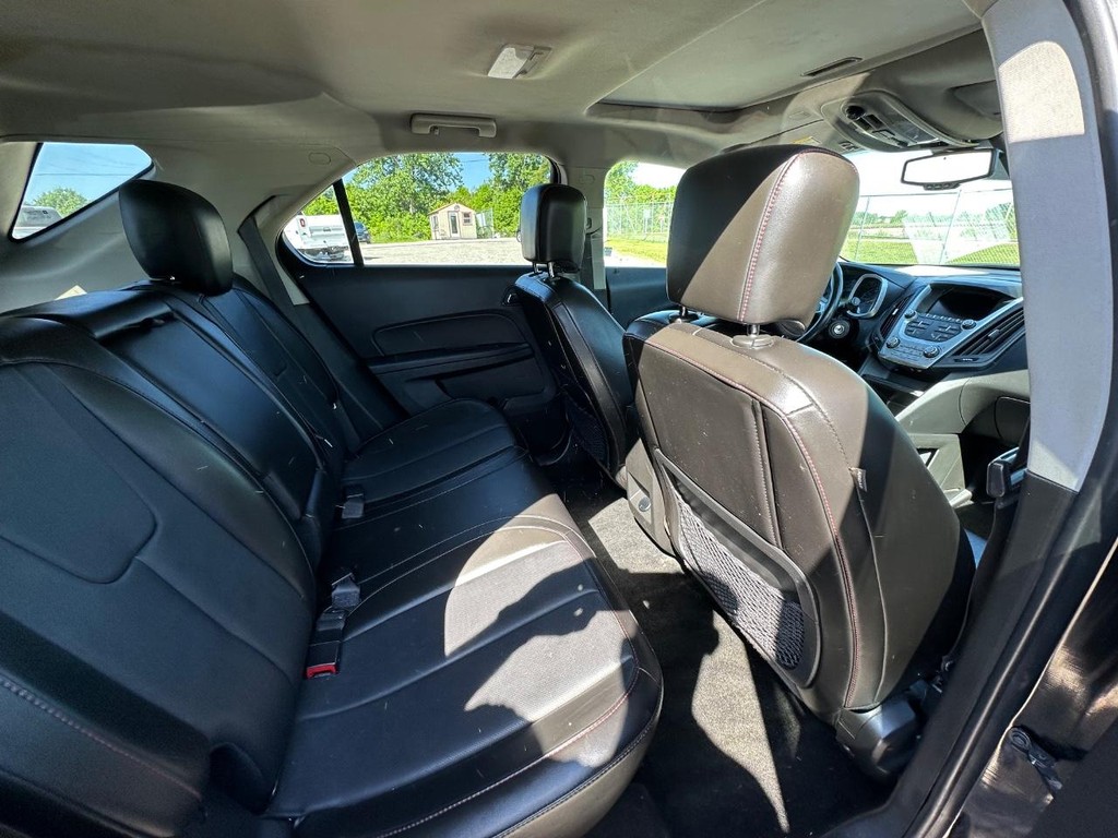 Chevrolet Equinox Vehicle Full-screen Gallery Image 15