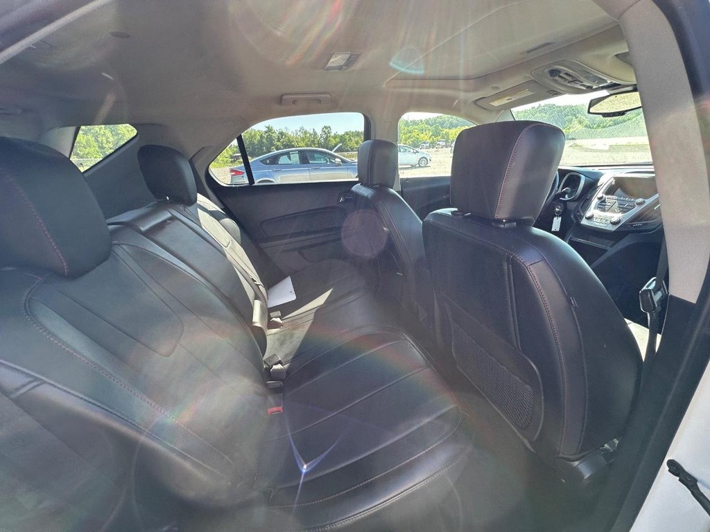 Chevrolet Equinox Vehicle Full-screen Gallery Image 09