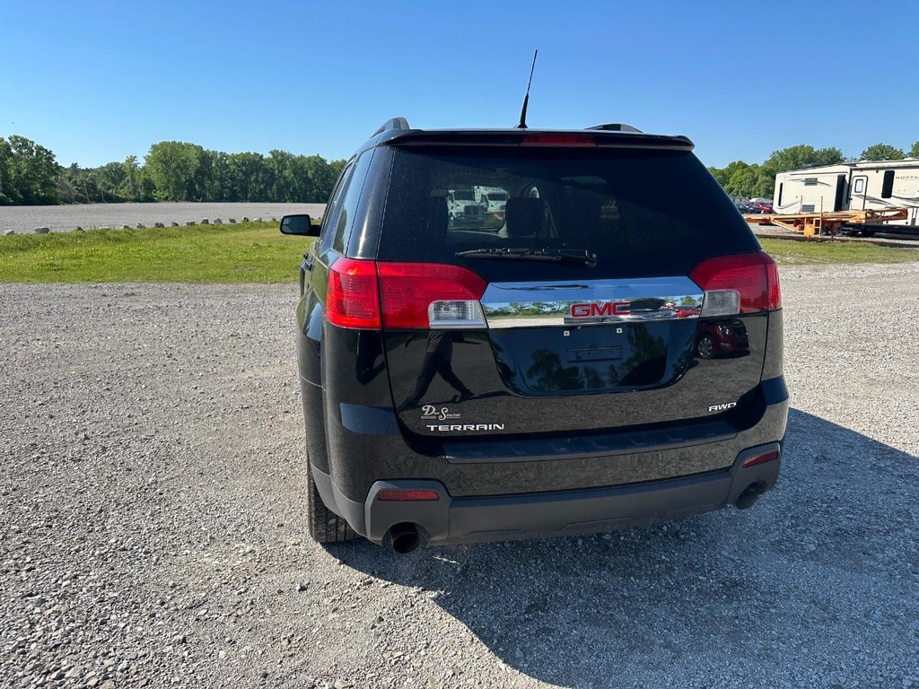 GMC Terrain Vehicle Full-screen Gallery Image 3