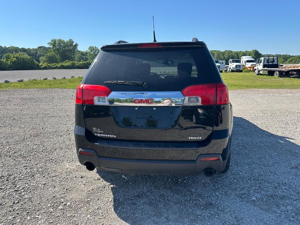 GMC Terrain Vehicle Full-screen Gallery Image 4