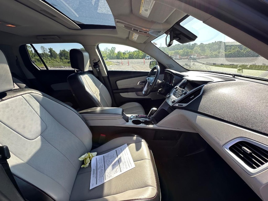 GMC Terrain Vehicle Full-screen Gallery Image 9