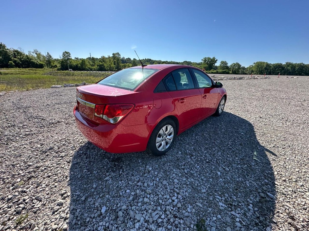 Chevrolet Cruze Vehicle Full-screen Gallery Image 7