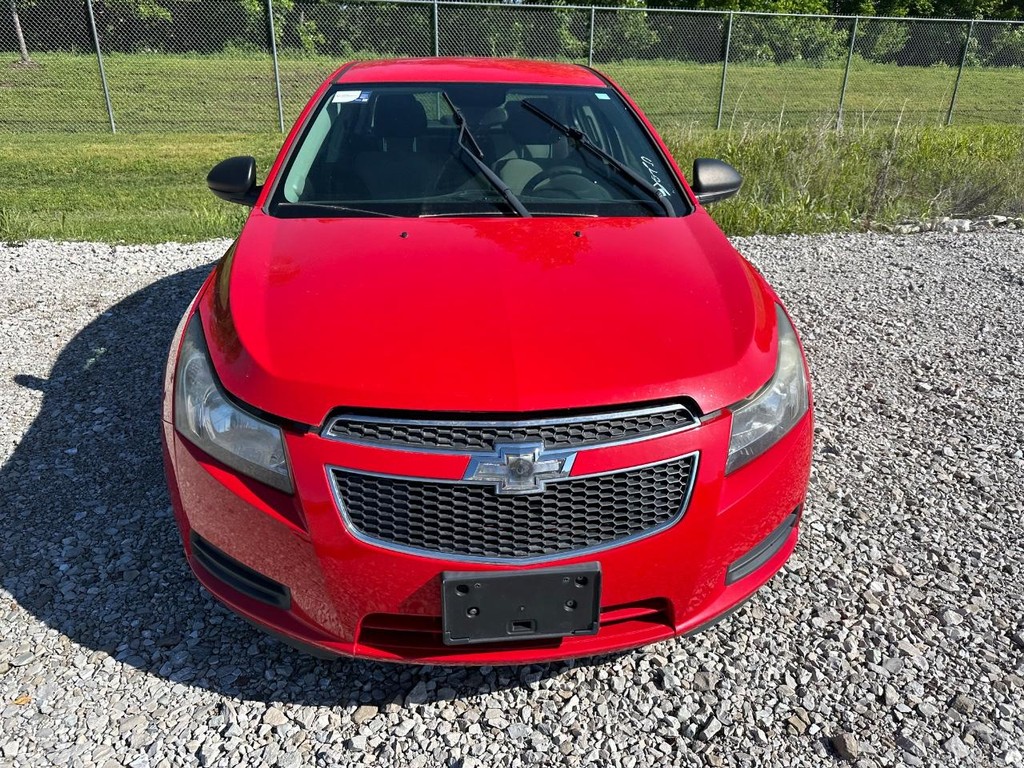 Chevrolet Cruze Vehicle Full-screen Gallery Image 12