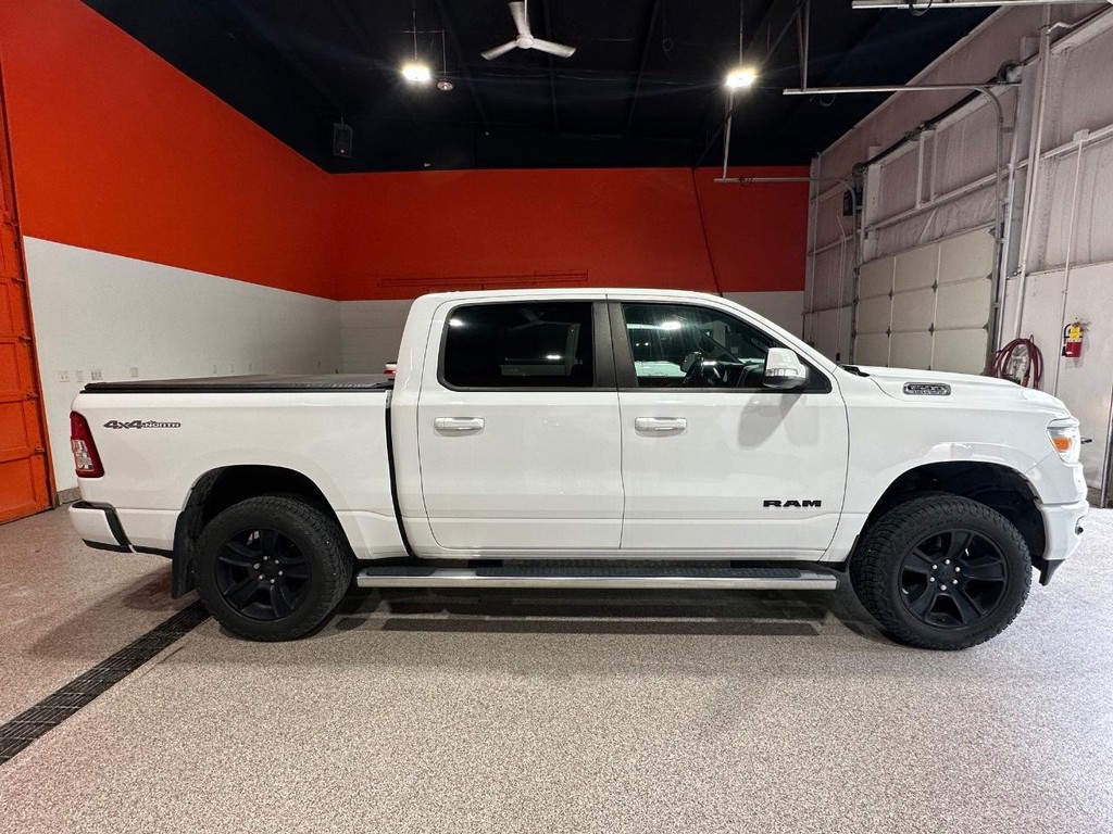 Ram 1500 Vehicle Full-screen Gallery Image 2