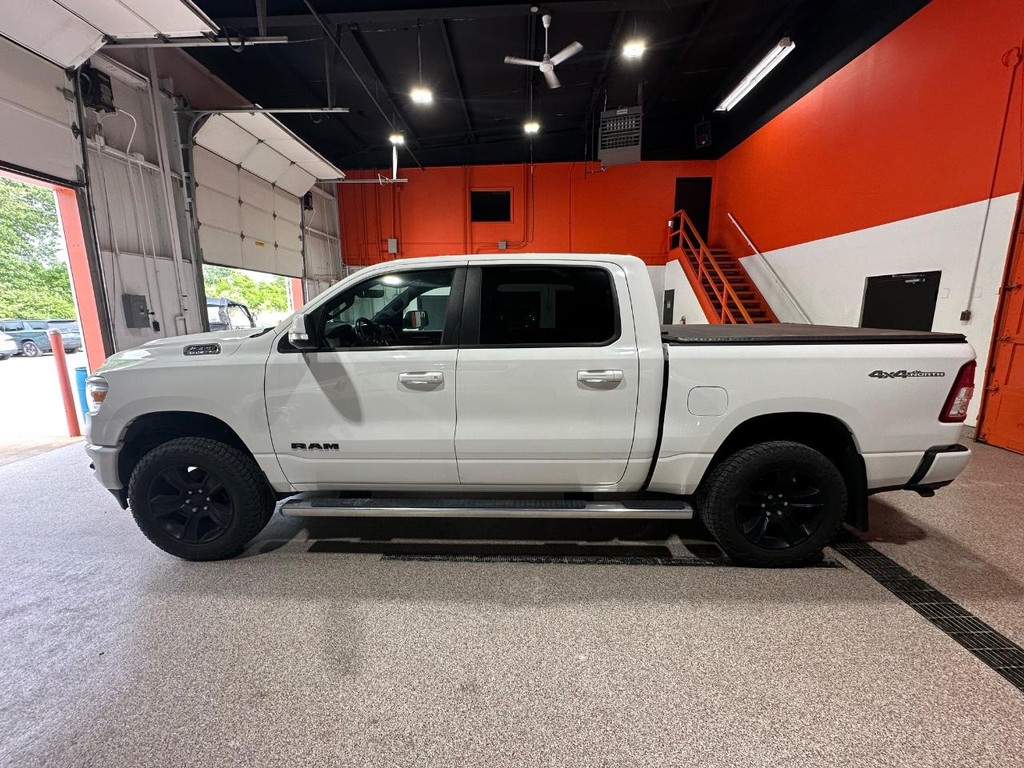 Ram 1500 Vehicle Full-screen Gallery Image 8