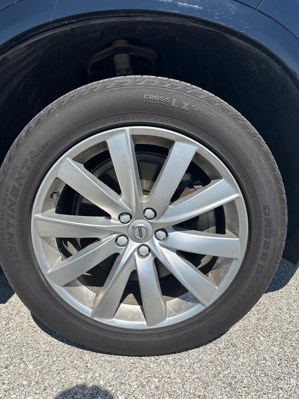Volvo XC90 Vehicle Full-screen Gallery Image 9