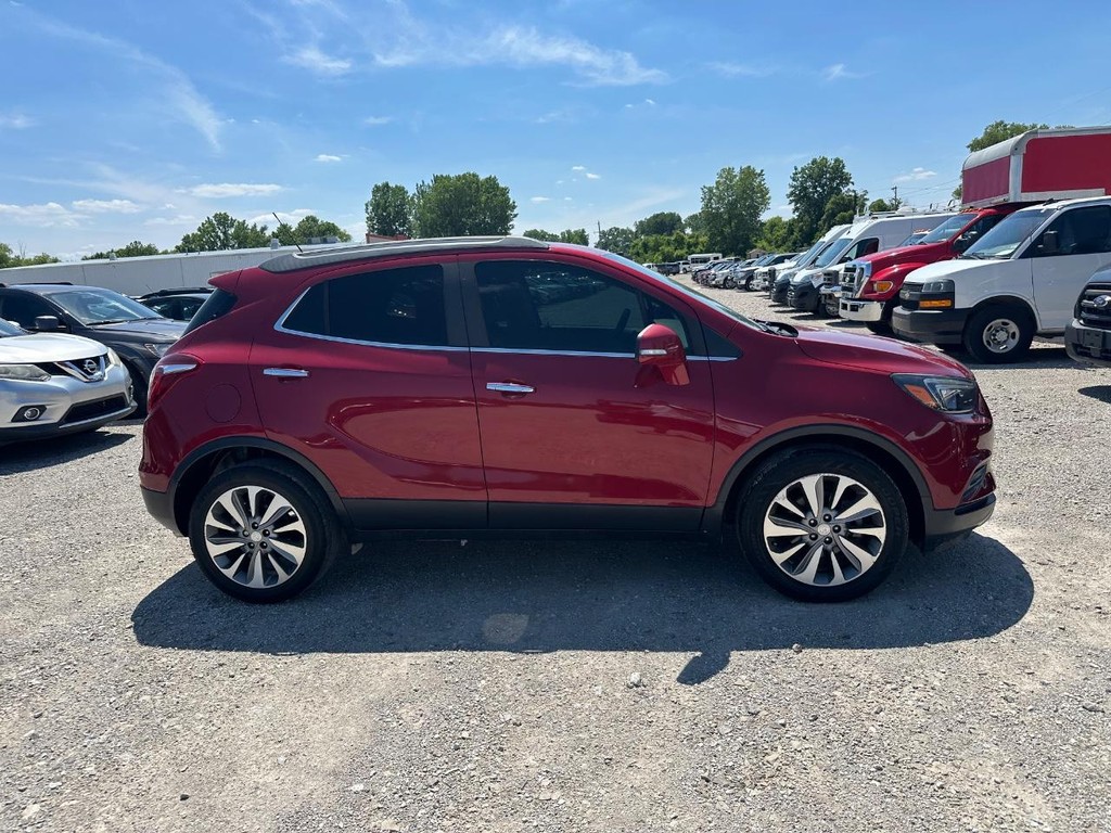 Buick Encore Vehicle Full-screen Gallery Image 2
