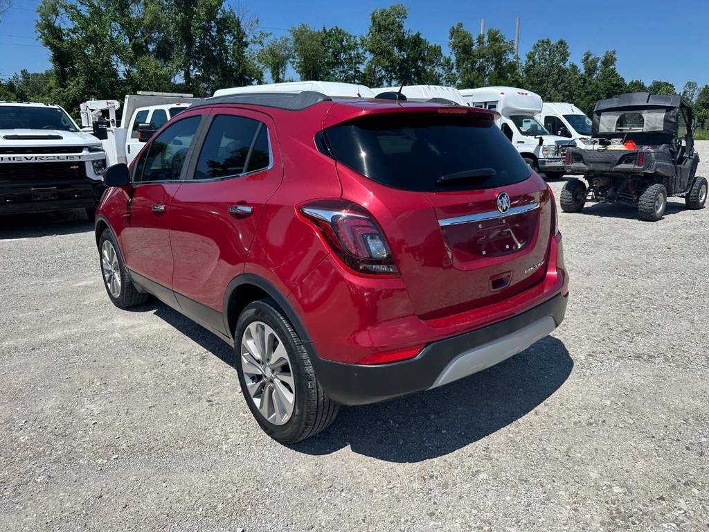 Buick Encore Vehicle Full-screen Gallery Image 3