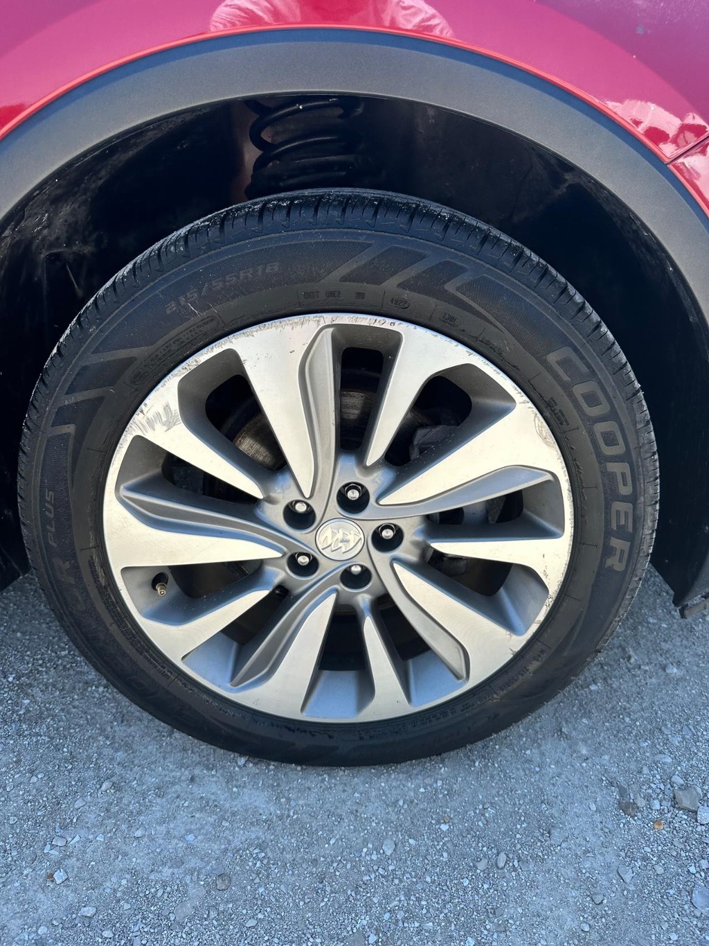 Buick Encore Vehicle Full-screen Gallery Image 11