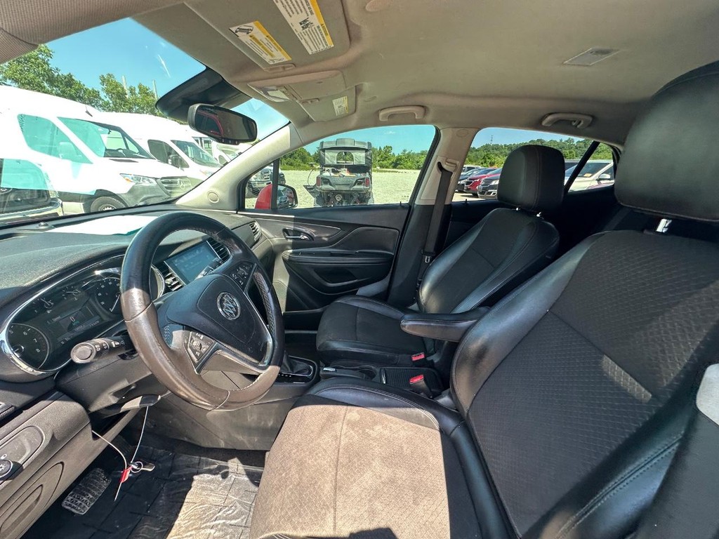 Buick Encore Vehicle Full-screen Gallery Image 13