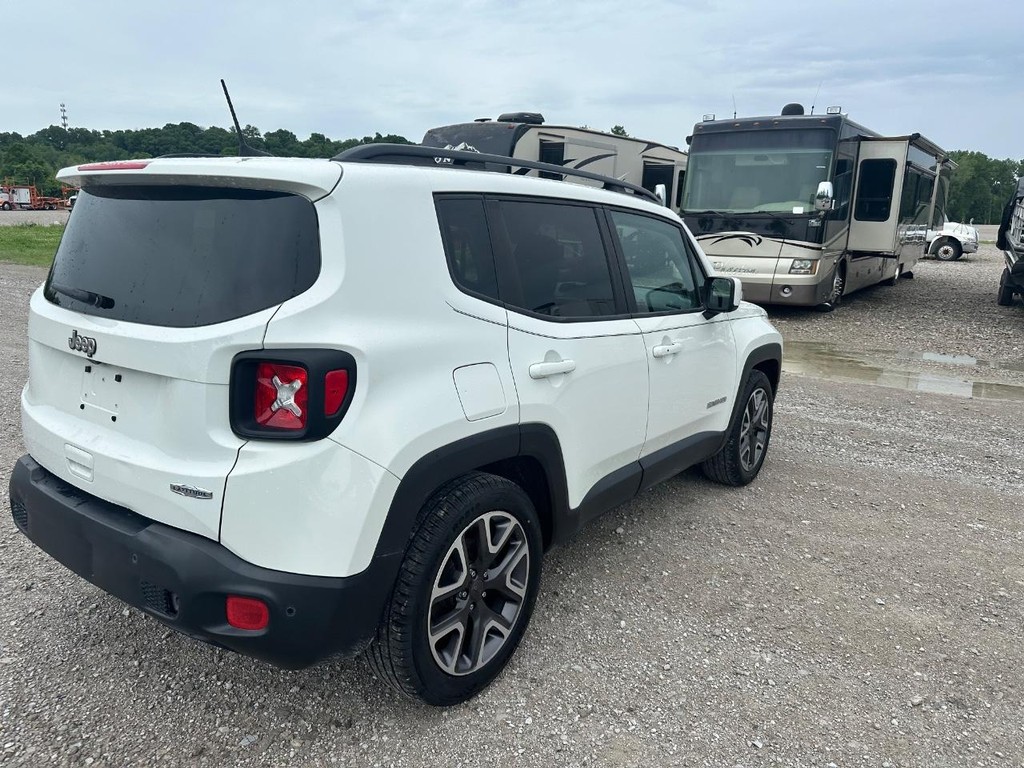 Jeep Renegade Vehicle Full-screen Gallery Image 6