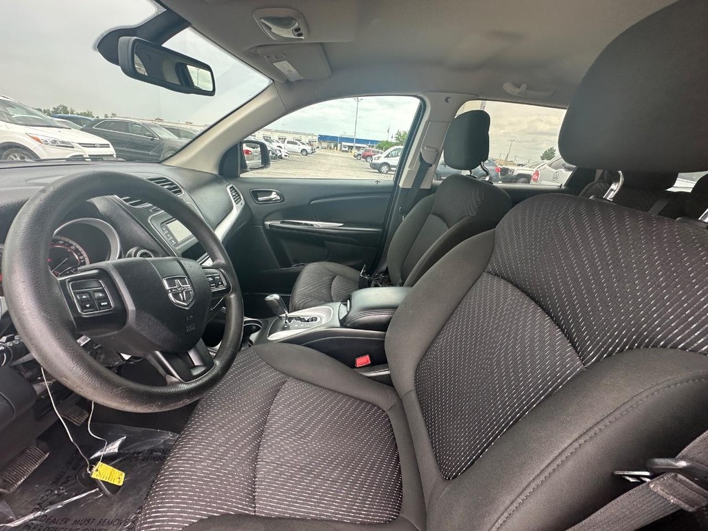 Dodge Journey Vehicle Full-screen Gallery Image 8