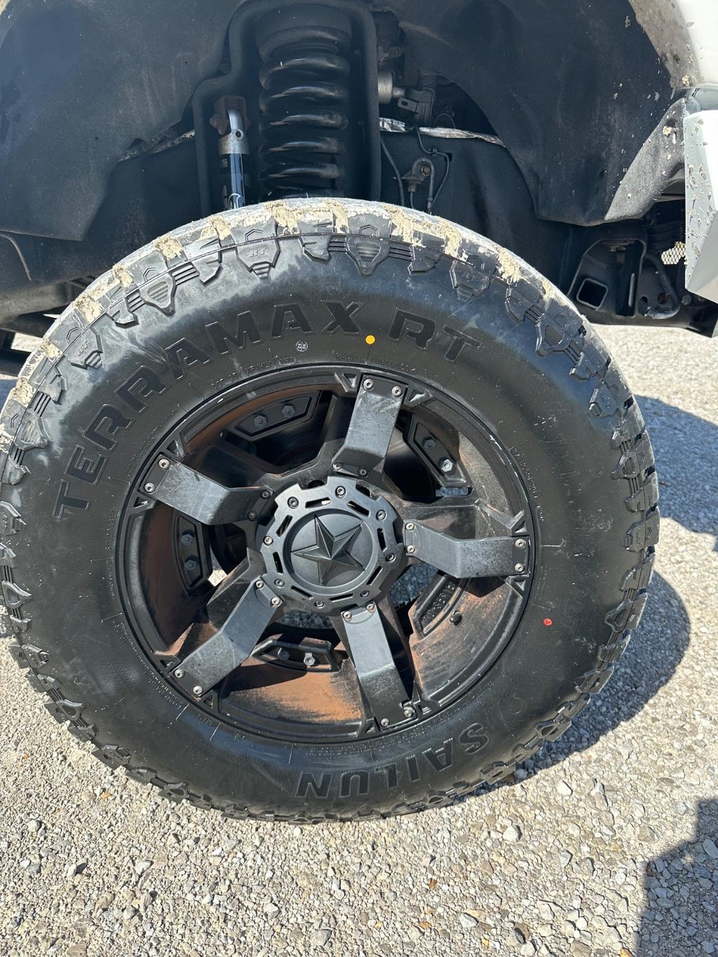 Ford Super Duty F-250 SRW Vehicle Full-screen Gallery Image 19