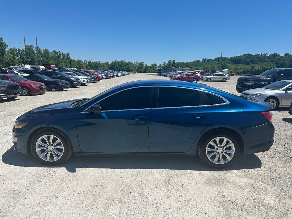 Chevrolet Malibu Vehicle Full-screen Gallery Image 10