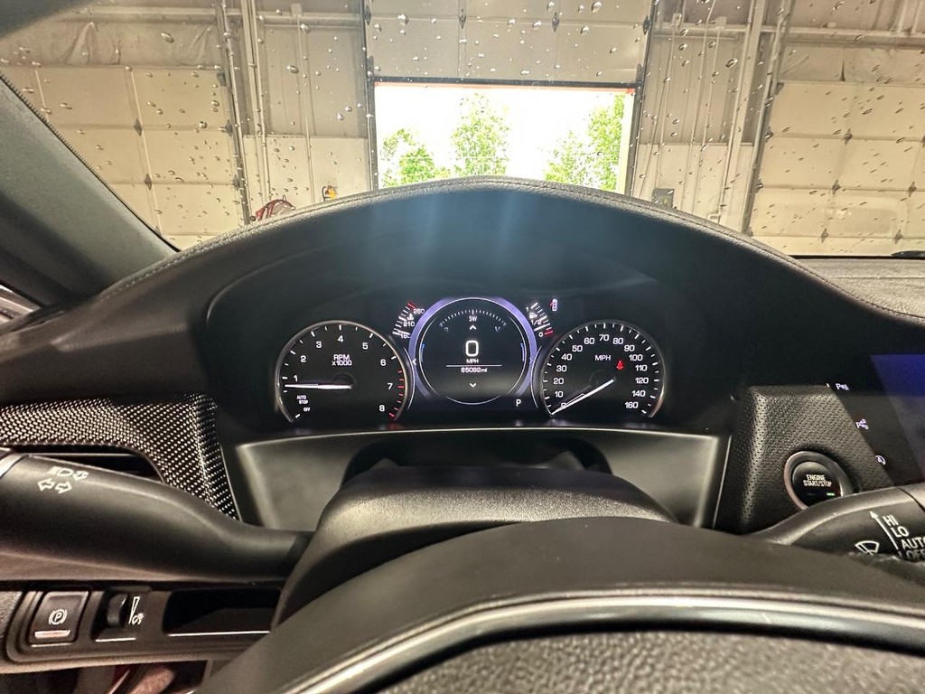 Cadillac CT6 Vehicle Full-screen Gallery Image 24
